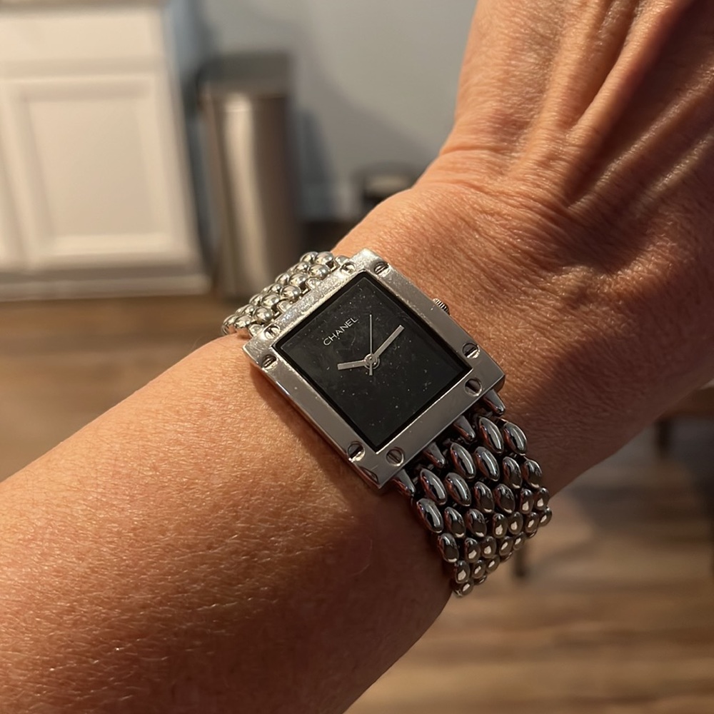 CHANEL Authentic Wrist Watch - Picture 11 of 13